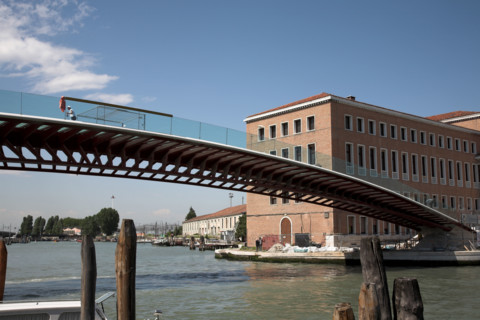 Dernier pont de Venise - entre Piazzale Roma et La Ferrovia (gare) - travaux au printemps 2008