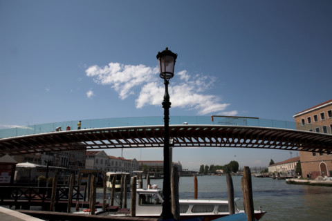 Dernier pont de Venise - entre Piazzale Roma et La Ferrovia (gare) - travaux au printemps 2008