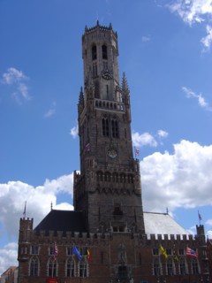 Bruges. Beffroi (Belfort) sur la Grand-Place (Markt)