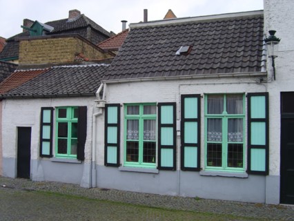 Bruges. Façade de maison, ruelles de la ville médiévale