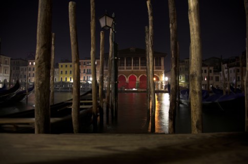 Venise 2008-2009. Nuit, Grand Canal, gondoles, Pescaria, Palais