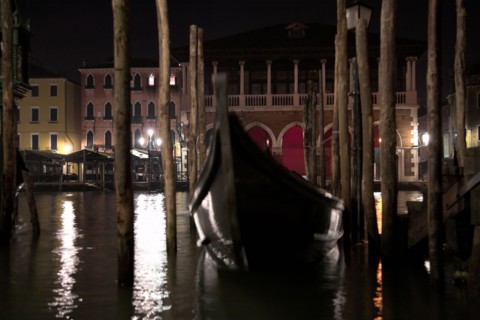 Venise 2008-2009. Nuit, Grand Canal, gondoles, Pescaria, Palais
