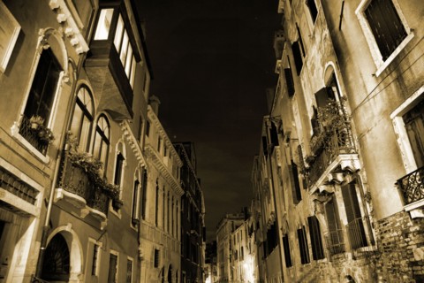Venise 2008-2009. Nuit, rio, canal, palais, façades