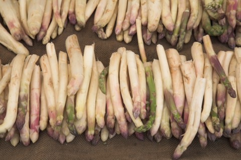 Provence749 Marché de Provence, asperges