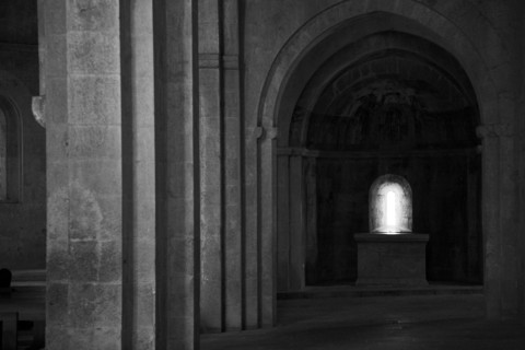 Provence824 Abbaye du Thoronet : intérieur de l'église (nef latérale)