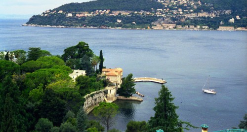 Villa Ephrussi de Rothschild jardins, baie de Villefranche sur Mer depuis les jardins de la Villa