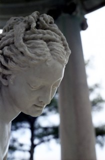 Villa Ephrussi de Rothschild jardins, temple de l'amour (détail)
