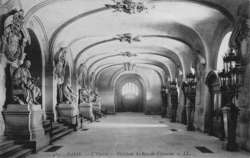 Vestibule de l'Opéra Garnier, vers 1900-1910