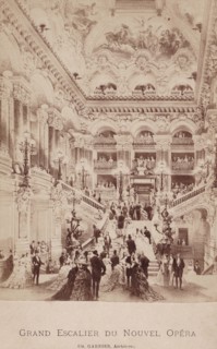 Grand escalier de l'Opéra Garnier à Paris