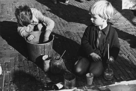 Enfants dans les rues d'Amsterdam