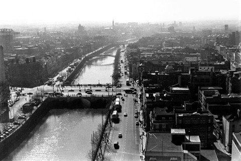 Overlooking Liffey and O‘Connell Bridge, Dublin