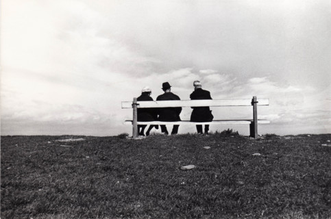 Banc au bord de mer à Bray, en Irlande