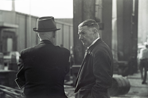 Hommes sur les docks, Dublin, Irlande