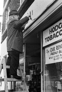 Sign painter, Talbot Street, Dublin