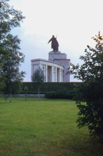 Berlin, Tiergarten Soviet Memorial