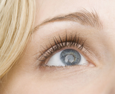 Extreme close up of woman’s eye. Date : 2007