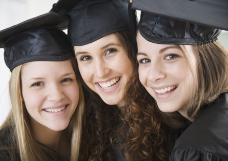 Portrait of teenage girls on graduation day. Date : 2007