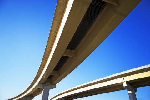 Low angle view of raised roadway. Date : 2007