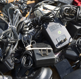 Assorted AC power adapters. Date : 2007