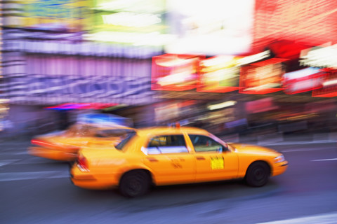 Taxi cab in Times Square, New York City. Date : 2007