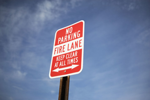 No Parking sign. Date : 2007
