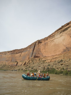 Group of people river rafting. Date : 2007