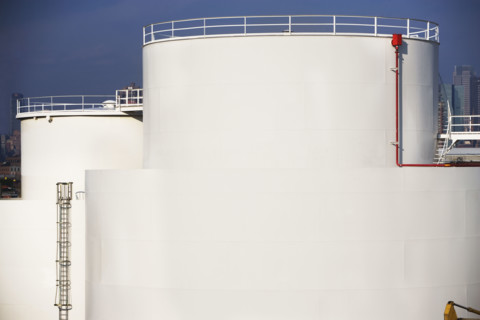 oil tanks. Date : 2008