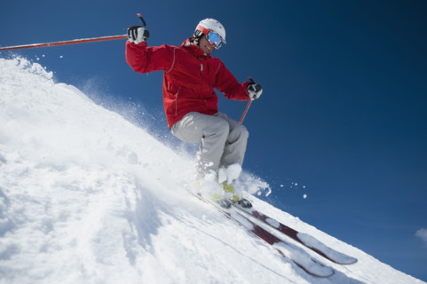 Man skiing downhill. Date : 2008