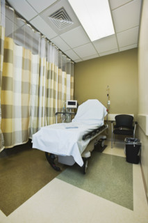 Empty hospital bed. Date : 2008