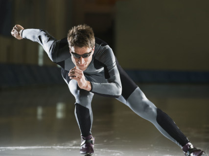 Male speed skater skating. Date : 2008