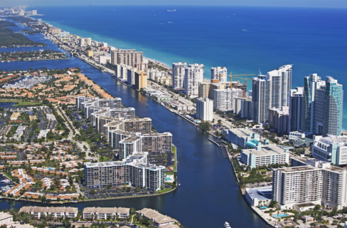 Aerial view of Fort Lauderdale, Florida, United States. Date : 2008