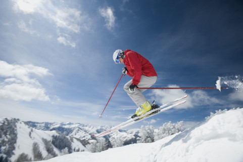 Man in air on skis. Date : 2008