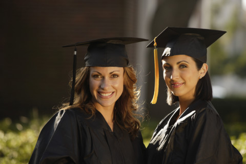 Portrait of women graduates. Date : 2008