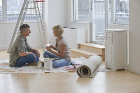 Couple painting room.