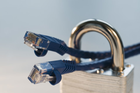 Close up of lock and ethernet cables. Date : 2008