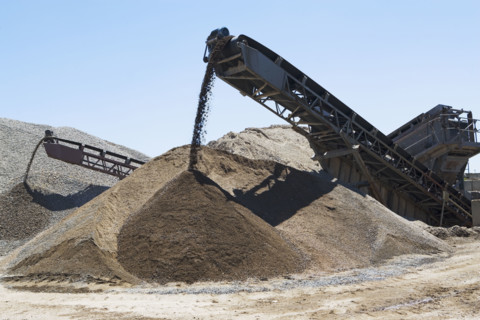 Conveyor belts moving gravel. Date : 2008