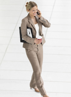 Businesswoman on the move. Date : 2008