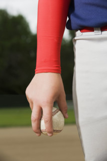 Baseball pitcher getting ready to throw ball. Date : 2008