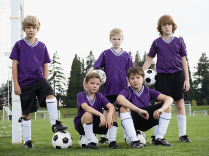 Portrait of boys soccer team. Date : 2008