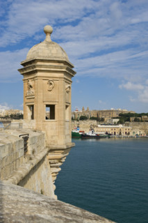 Senglea Point parapet, Valleta, Malta.