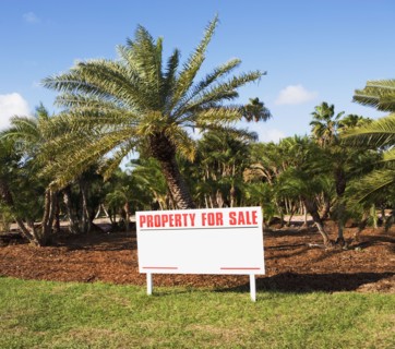 Property for sale sign. Photographe : fotog