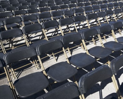 Empty stadium seats. Photographe : fotog