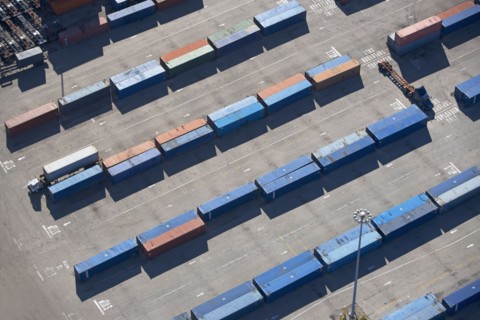 Aerial view of shipping container. Photographe : fotog
