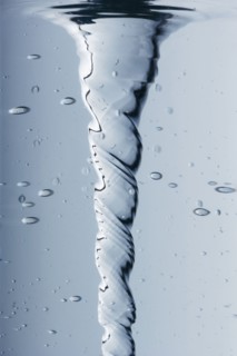 Vortex of water. Photographe : Joe Clark