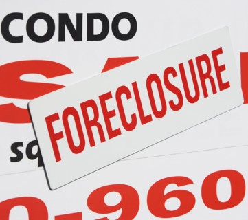 Foreclosure sale sign. Photographe : fotog