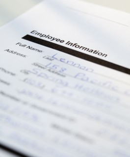 Employee information form. Photographe : Jamie Grill