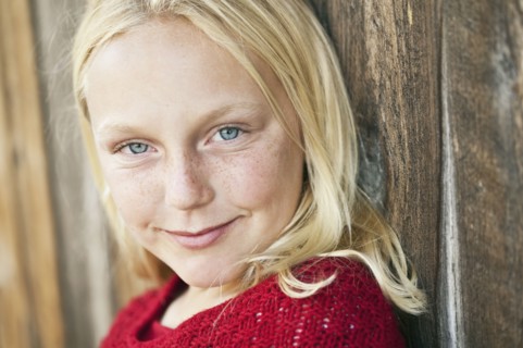 Portrait of girl (13-15). Photographe : Sarah M. Golonka