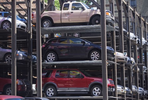Vertically stacked parking garage