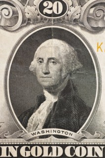 Twenty dollar bill.
Billet de 20 dollars avec le portrait de George Washington