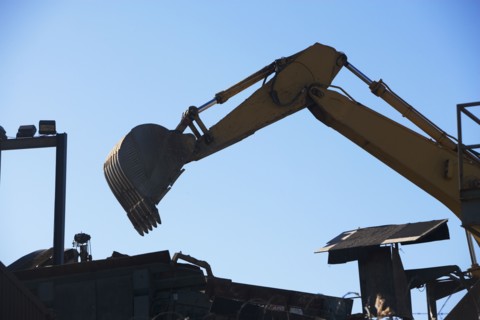 Bucket loader working
